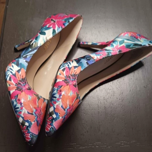 Ladies fashion pumps - Picture 1 of 2